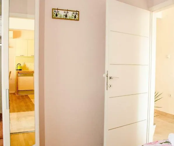 By The Apartamento